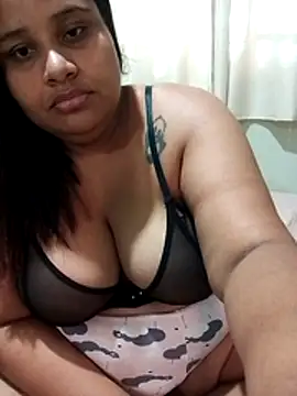 gordinhafogosaa online show from April 22, 2026, 11:45 am