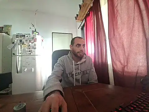 Snapshot of oroenbarra chatting on May 3, 2026, 3:40 pm oroenbarra online show from May 3, 2026, 3:40 pm