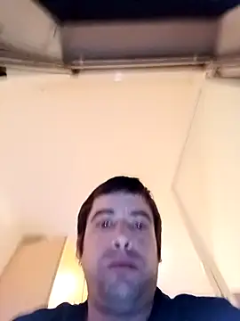 Snapshot of danyelC2 chatting on April 2, 2026, 9:45 pm danyelC2 online show from April 2, 2026, 9:45 pm