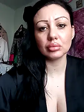 Snapshot of Eufrozina4 chatting on March 16, 2026, 2:43 pm Eufrozina4 online show from March 16, 2026, 2:43 pm