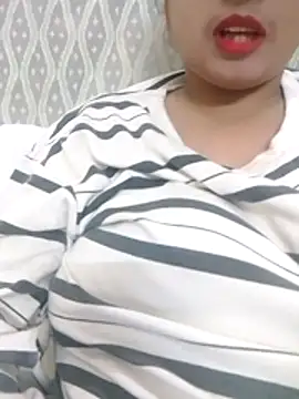 farjanaakterf948 online show from April 16, 2026, 7:36 pm