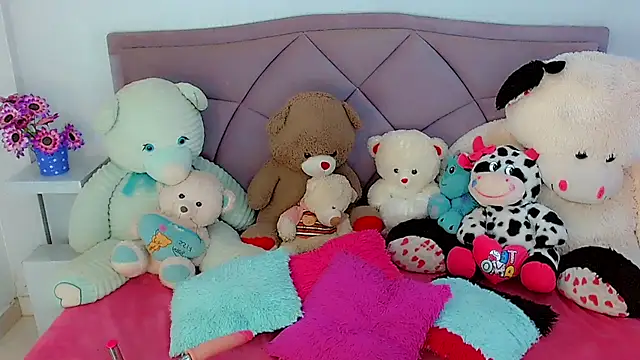 catriona queen16 online show from March 9, 2026, 12:25 am