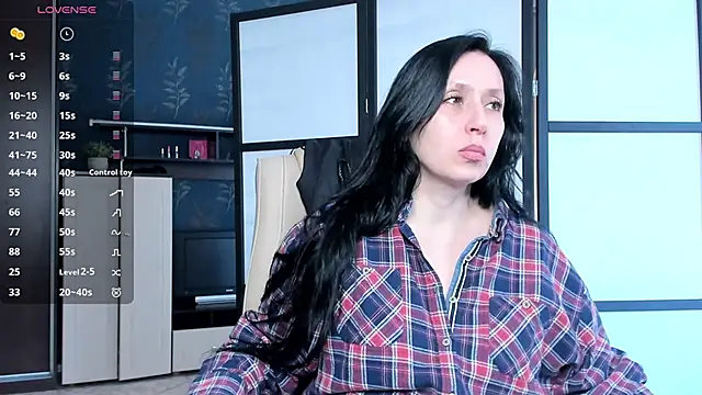 Lucky Milf online show from April 3, 2026, 10:02 am