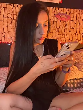 Snapshot of anamaria04 chatting on May 17, 2026, 10:06 pm anamaria04 online show from May 17, 2026, 10:06 pm