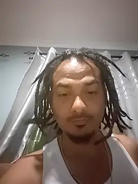 Snapshot of TenuousAnomaly chatting on March 1, 2026, 3:03 pm TenuousAnomaly online show from March 1, 2026, 3:03 pm