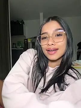 Bella Smithe online show from March 8, 2026, 12:42 pm