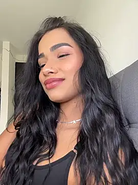 Snapshot of Bella_Smithe chatting on July 28, 2026, 4:50 pm Bella Smithe online show from July 28, 2026, 4:50 pm