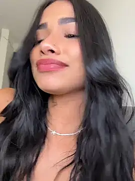 Snapshot of Bella_Smithe chatting on July 28, 2026, 9:25 pm Bella Smithe online show from July 28, 2026, 9:25 pm
