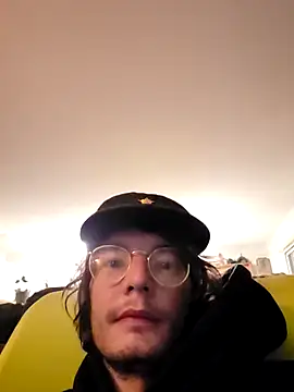 Snapshot of KinkyKittyBoy chatting on April 25, 2026, 4:37 am KinkyKittyBoy online show from April 25, 2026, 4:37 am