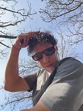 TitanNoir online show from March 19, 2026, 1:26 pm