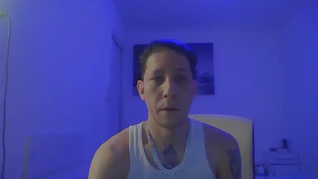 TitanNoir online show from April 9, 2026, 7:52 pm