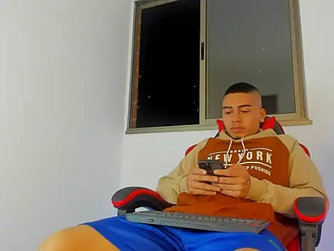 Snapshot of Mnell28 chatting on March 2, 2026, 2:47 am Mnell28 online show from March 2, 2026, 2:47 am