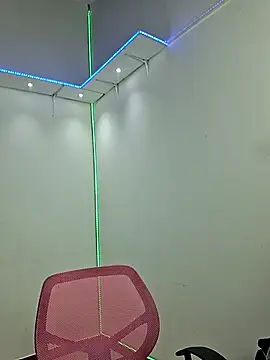 yourxcyberxangel online show from March 4, 2026, 3:01 am