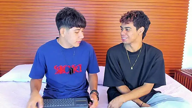 peakk twiinns online show from April 7, 2026, 11:21 am