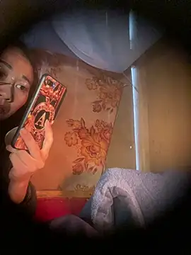 Candy baby01 online show from March 13, 2026, 7:15 am