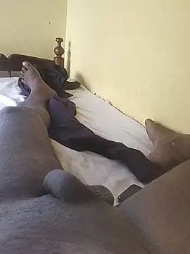 Snapshot of lovelycouples95 chatting on March 2, 2026, 11:17 am lovelycouples95 online show from March 2, 2026, 11:17 am