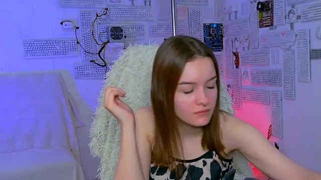 KellieBanshe online show from June 25, 2026, 4:12 am