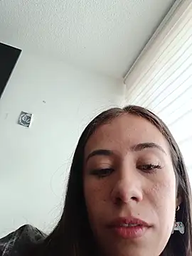 dafneblase online show from May 23, 2026, 12:20 pm