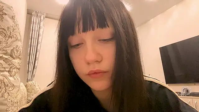 LoidaTrytten online show from March 11, 2026, 5:41 pm