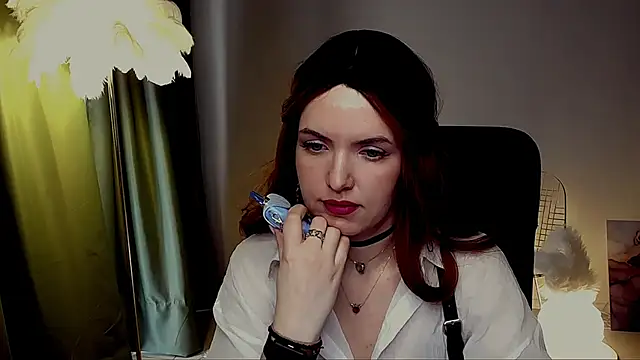 Snapshot of AliceSmite chatting on May 12, 2026, 11:29 am AliceSmite online show from May 12, 2026, 11:29 am