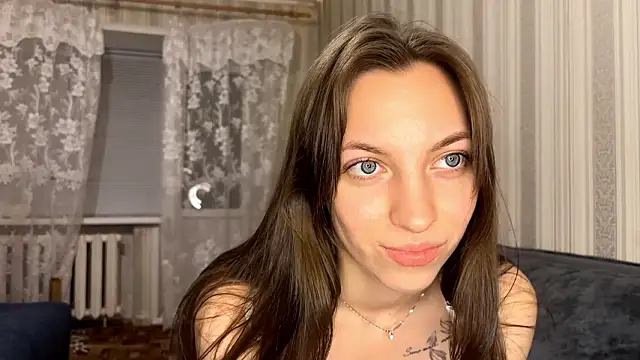 Snapshot of YangReifer chatting on March 2, 2026, 7:43 pm YangReifer online show from March 2, 2026, 7:43 pm