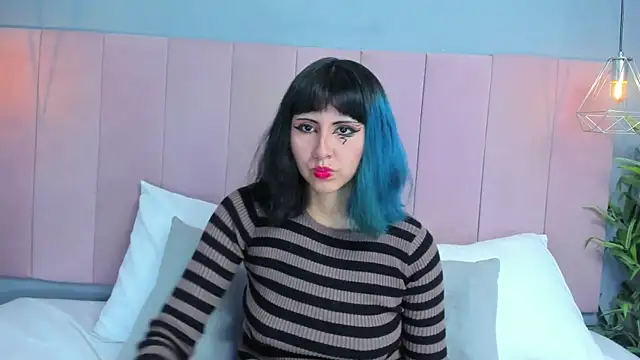 KleoLennox online show from March 14, 2026, 2:44 pm