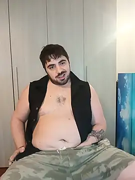 Snapshot of bear_skinny chatting on July 1, 2026, 2:40 pm bear skinny online show from July 1, 2026, 2:40 pm