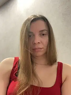 Luna2547 online show from March 11, 2026, 9:54 pm