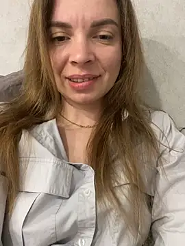 Luna2547 online show from March 12, 2026, 7:53 pm