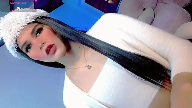 Snapshot of Valentiina_Foxx chatting on March 27, 2026, 11:32 am Valentiina Foxx online show from March 27, 2026, 11:32 am