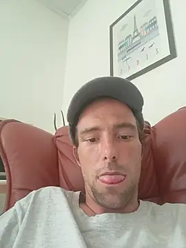 Snapshot of Speedyvinc chatting on July 3, 2026, 1:17 pm Speedyvinc online show from July 3, 2026, 1:17 pm