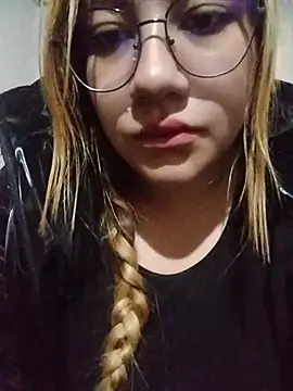 samanthachop online show from June 18, 2026, 1:15 pm