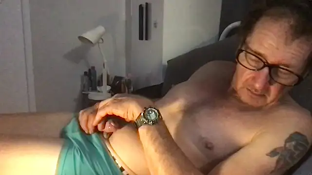 Snapshot of MrBombasticxxx chatting on July 23, 2026, 7:45 pm MrBombasticxxx online show from July 23, 2026, 7:45 pm