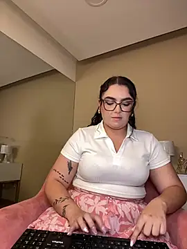 AlmaraRouge online show from March 30, 2026, 7:59 pm