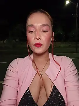 Snapshot of isabella_ferrer99 chatting on June 20, 2026, 4:59 am isabella ferrer99 online show from June 20, 2026, 4:59 am