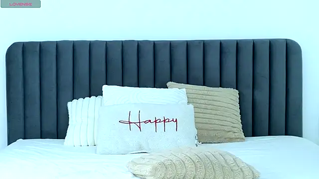 pr1nc3sss online show from April 16, 2026, 5:08 am