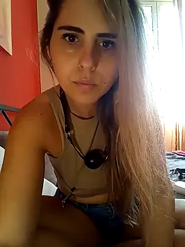 Emilyvuxa online show from March 11, 2026, 12:44 pm