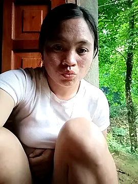 Snapshot of Mayxinh_love chatting on May 21, 2026, 11:17 am Mayxinh love online show from May 21, 2026, 11:17 am