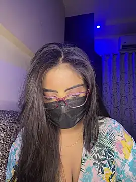 nikki catz online show from April 5, 2026, 5:43 pm