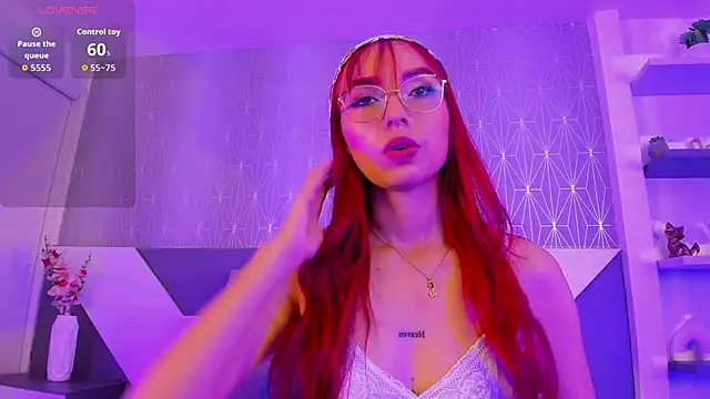 Ashleey Vega online show from May 21, 2026, 1:18 pm