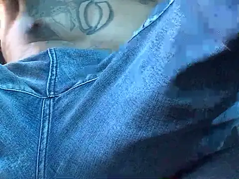 Snapshot of Donkie909 chatting on March 19, 2026, 11:53 pm Donkie909 online show from March 19, 2026, 11:53 pm