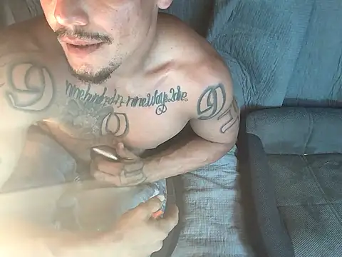 Snapshot of Donkie909 chatting on March 21, 2026, 7:39 pm Donkie909 online show from March 21, 2026, 7:39 pm