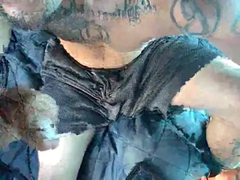 Snapshot of Donkie909 chatting on March 25, 2026, 10:38 pm Donkie909 online show from March 25, 2026, 10:38 pm