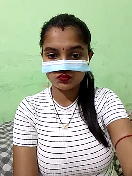 Sexy Sonniyaa online show from July 15, 2026, 9:47 am