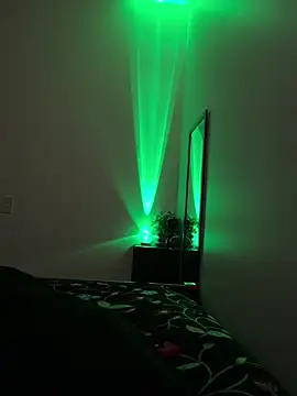 pink babygirl online show from March 4, 2026, 11:00 pm