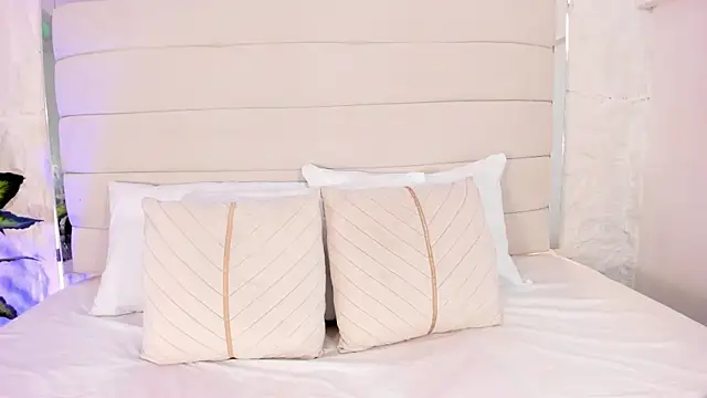 AitanaNoa online show from March 27, 2026, 7:57 pm