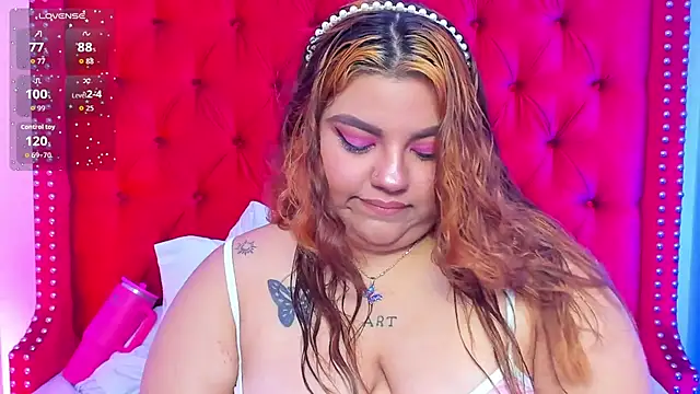 Snapshot of SunnyHoney_ chatting on July 9, 2026, 12:09 pm SunnyHoney online show from July 9, 2026, 12:09 pm