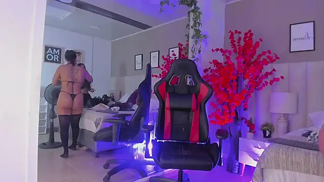 Kiara Kismet  online show from March 31, 2026, 8:42 pm