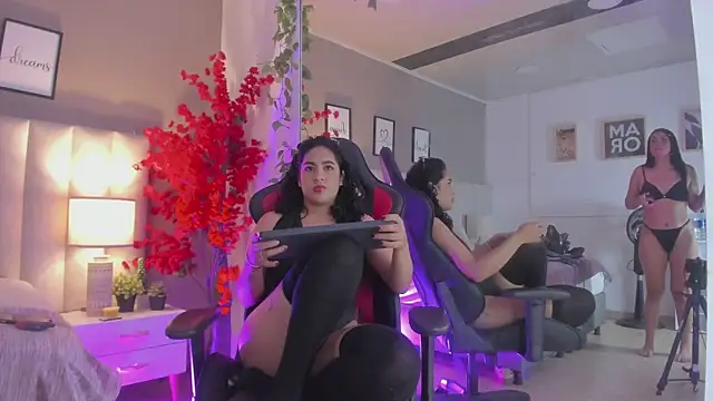 Kiara Kismet  online show from May 13, 2026, 10:27 pm
