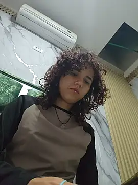 Isabella Stark online show from April 6, 2026, 11:55 am